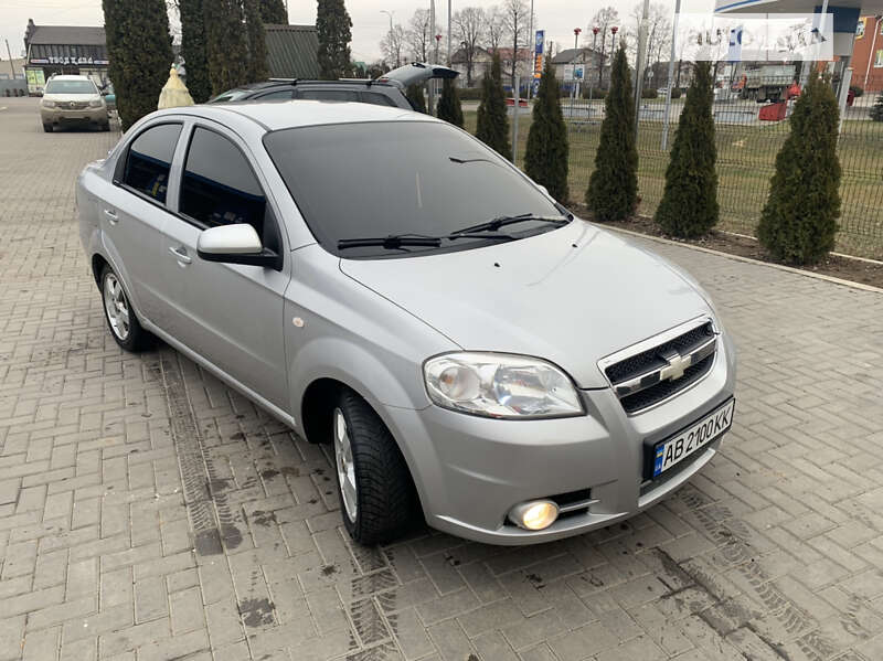 Седан Chevrolet Aveo 2005 в Гайсине