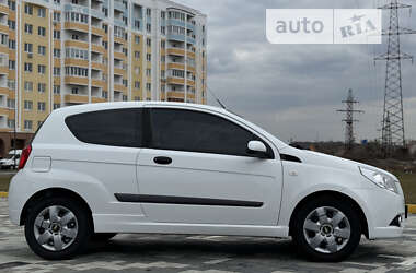 Хетчбек Chevrolet Aveo 2011 в Ірпені