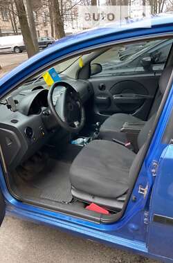 Седан Chevrolet Aveo 2006 в Броварах