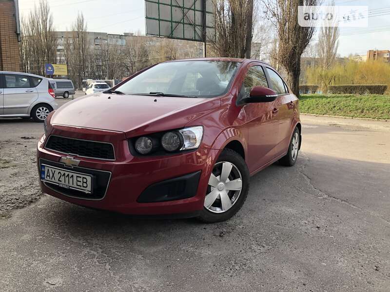 Седан Chevrolet Aveo 2014 в Харькове