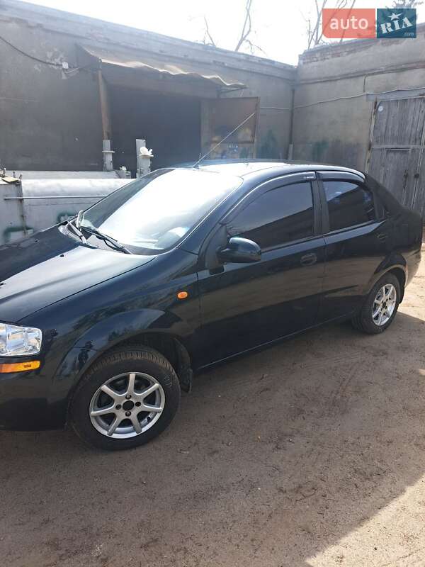 Седан Chevrolet Aveo 2005 в Харкові