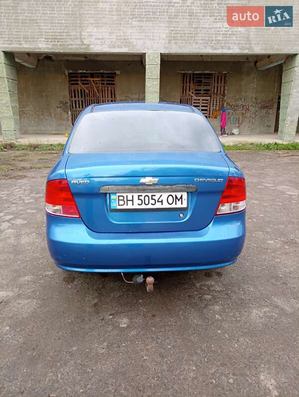 Седан Chevrolet Aveo 2004 в Подольске