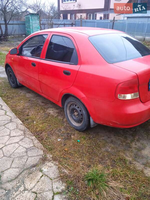 Седан Chevrolet Aveo 2004 в Барановке