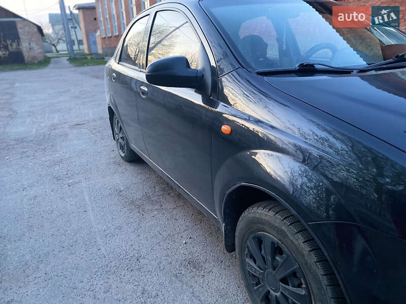 Chevrolet Aveo 2005
