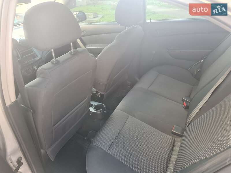 Седан Chevrolet Aveo 2007 в Києві