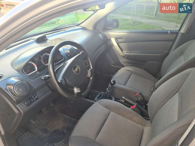 Седан Chevrolet Aveo 2007 в Києві