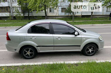 Седан Chevrolet Aveo 2010 в Києві