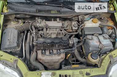 Седан Chevrolet Aveo 2005 в 