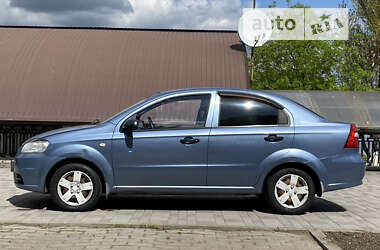 Седан Chevrolet Aveo 2007 в Дніпрі