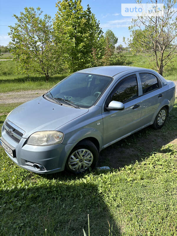 Седан Chevrolet Aveo 2011 в Киеве