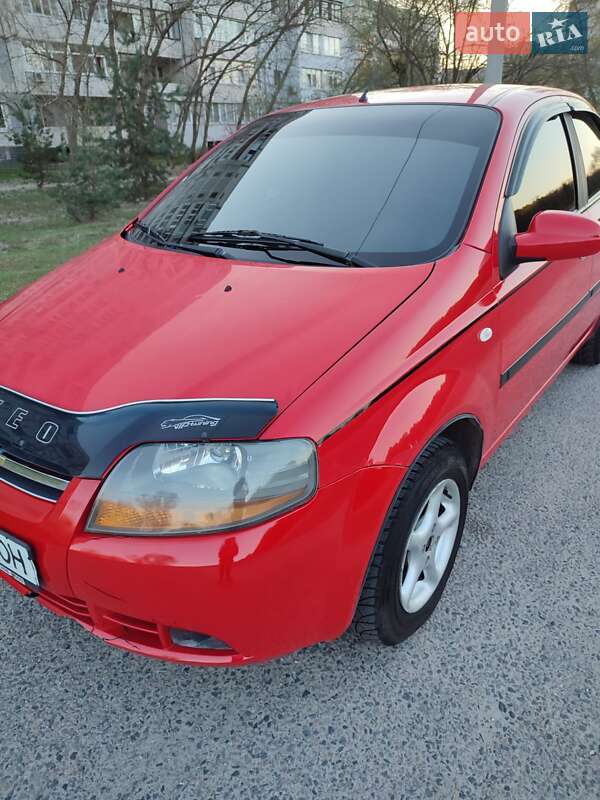 Седан Chevrolet Aveo 2006 в Каменском
