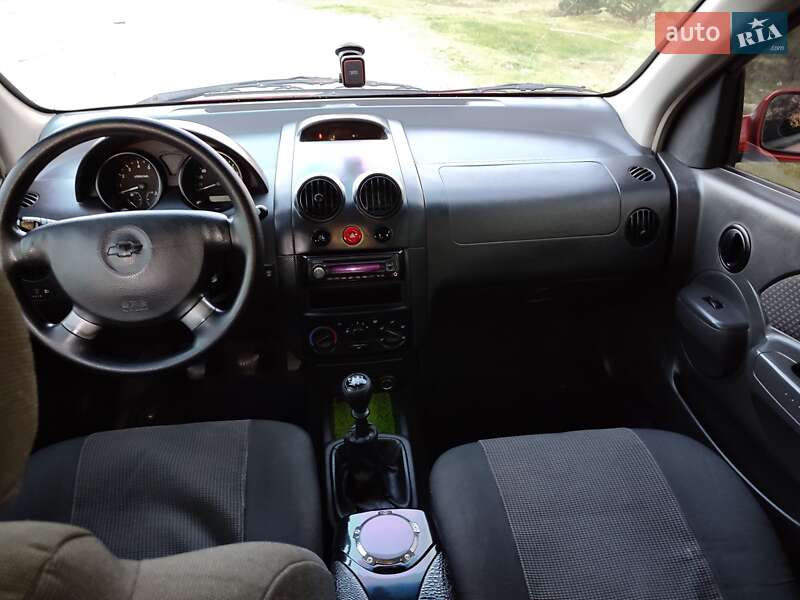 Седан Chevrolet Aveo 2006 в Каменском