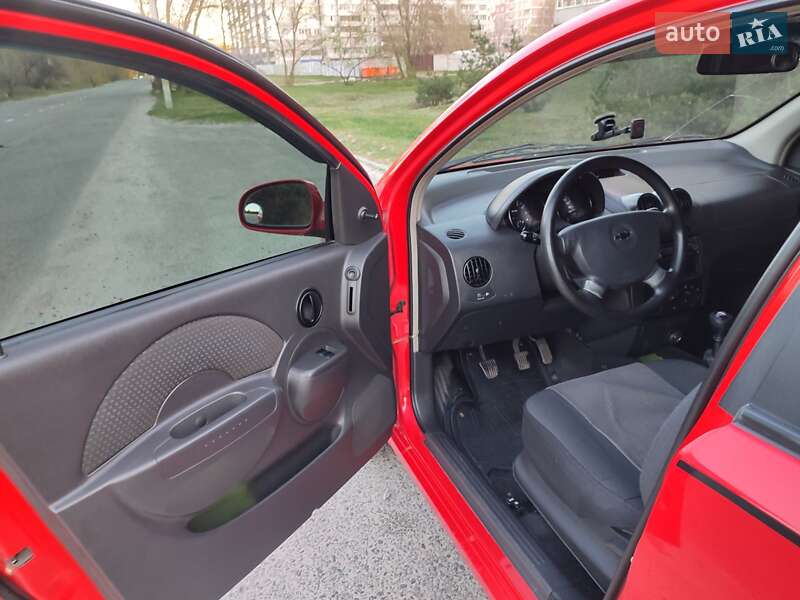 Седан Chevrolet Aveo 2006 в Каменском