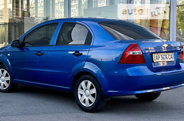 Седан Chevrolet Aveo 2010 в Запорожье