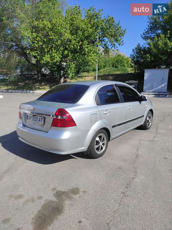 Седан Chevrolet Aveo 2008 в Запоріжжі