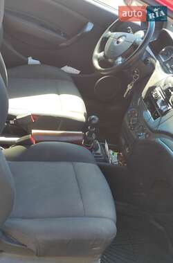 Хэтчбек Chevrolet Aveo 2010 в Ивано-Франковске
