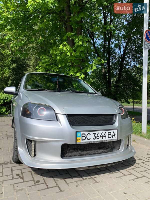 Седан Chevrolet Aveo 2007 в Львове