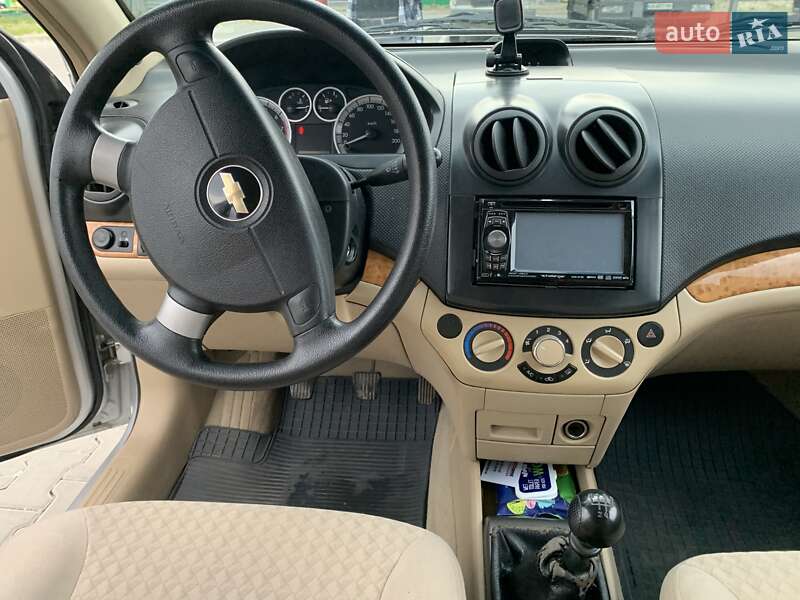 Седан Chevrolet Aveo 2007 в Киеве