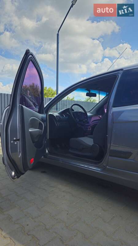 Хэтчбек Chevrolet Aveo 2008 в Хмельницком