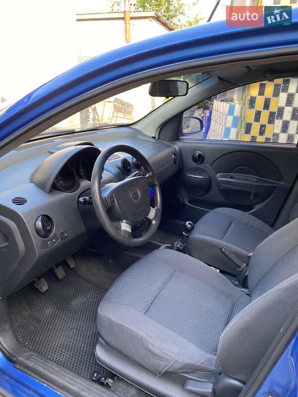 Хэтчбек Chevrolet Aveo 2008 в Днепре