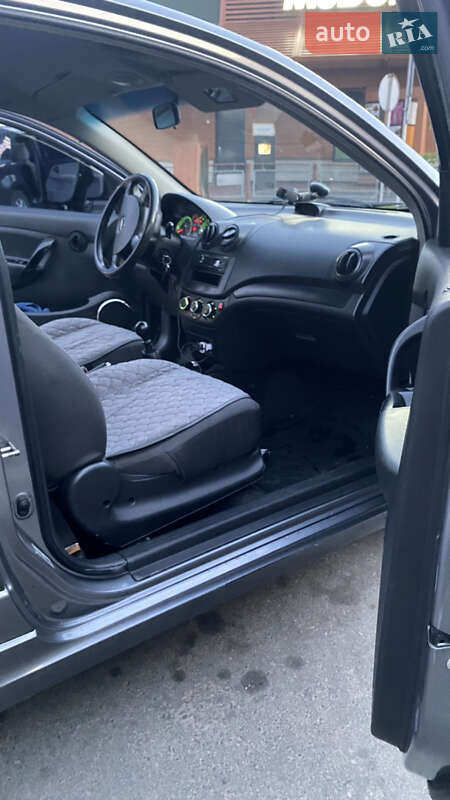 Хэтчбек Chevrolet Aveo 2008 в Днепре фото 12 Хэтчбек Chevrolet Aveo 2008 в Днепре