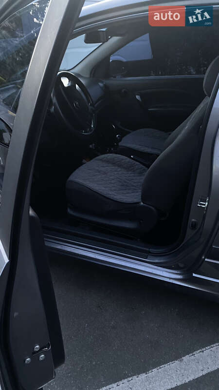 Хэтчбек Chevrolet Aveo 2008 в Днепре фото 16 Хэтчбек Chevrolet Aveo 2008 в Днепре