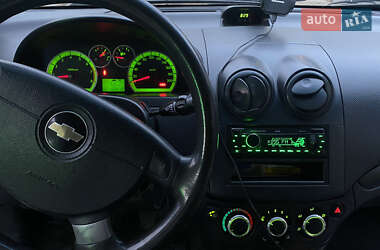Хетчбек Chevrolet Aveo 2008 в Дніпрі