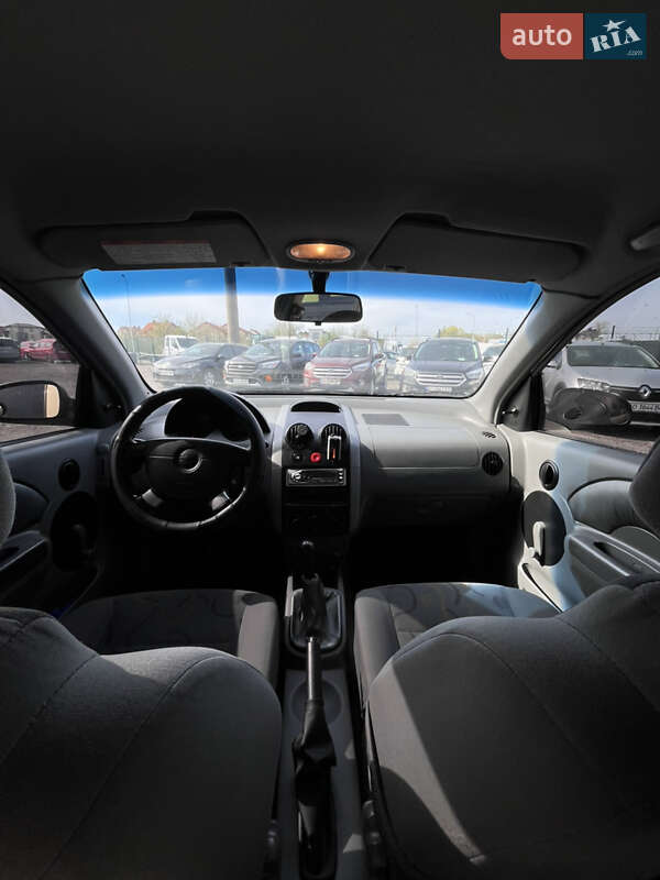 Хэтчбек Chevrolet Aveo 2003 в Тернополе