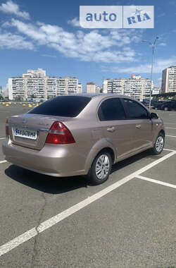 Седан Chevrolet Aveo 2007 в Киеве