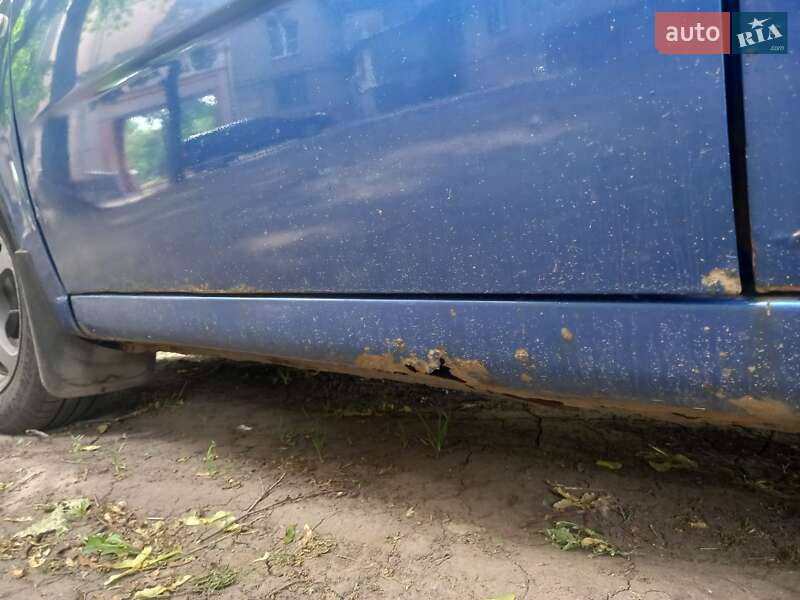Седан Chevrolet Aveo 2005 в Харькове