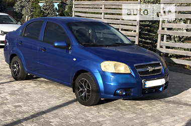 Седан Chevrolet Aveo 2006 в Києві