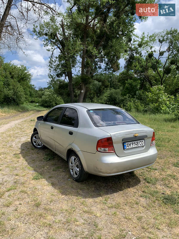 Седан Chevrolet Aveo 2005 в Житомирі