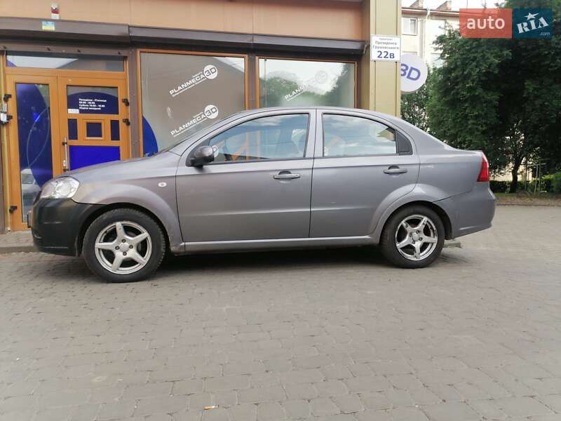 Седан Chevrolet Aveo 2006 в Луцке