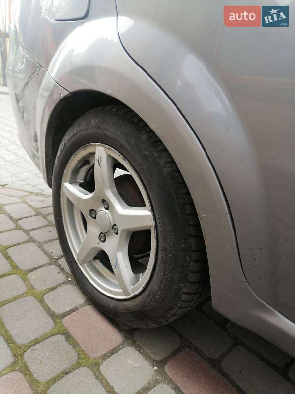 Седан Chevrolet Aveo 2006 в Луцке