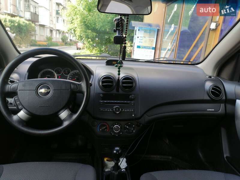 Седан Chevrolet Aveo 2006 в Луцке