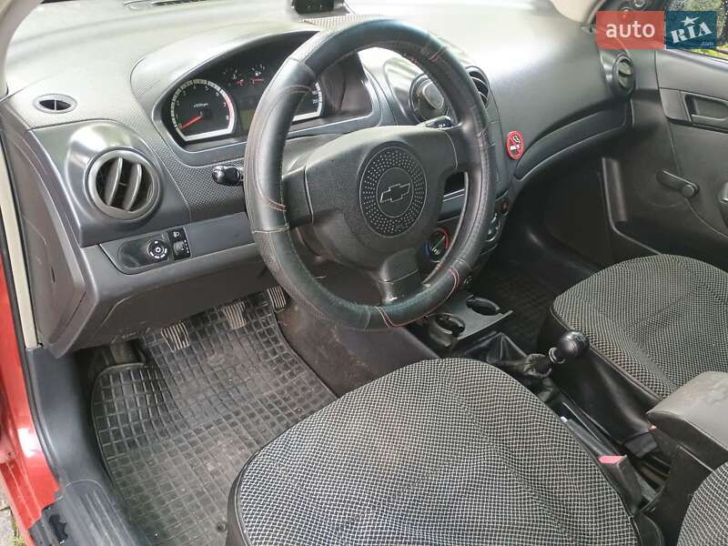 Седан Chevrolet Aveo 2008 в Гребенке