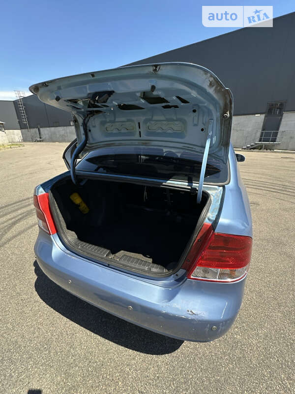 Седан Chevrolet Aveo 2005 в Киеве фото 20 Седан Chevrolet Aveo 2005 в Киеве