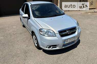 Седан Chevrolet Aveo 2014 в Кривому Розі