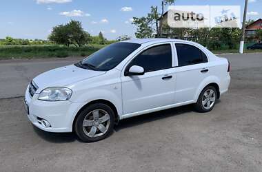 Седан Chevrolet Aveo 2011 в Києві