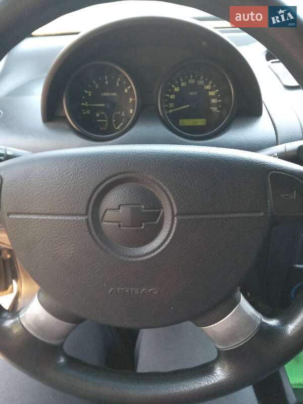 Седан Chevrolet Aveo 2006 в Бердичеві