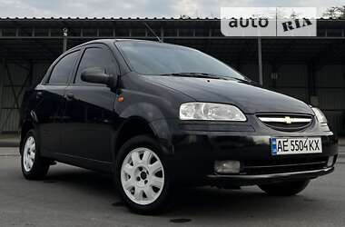 Седан Chevrolet Aveo 2005 в Днепре