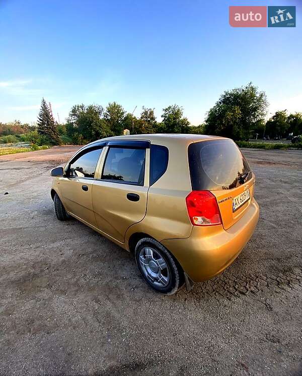Хэтчбек Chevrolet Aveo 2004 в Изюме фото 4 Хэтчбек Chevrolet Aveo 2004 в Изюме