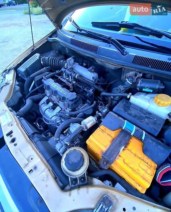 Хэтчбек Chevrolet Aveo 2004 в Изюме фото 8 Хэтчбек Chevrolet Aveo 2004 в Изюме