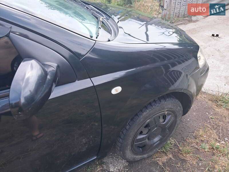 Хетчбек Chevrolet Aveo 2004 в Шевченковому