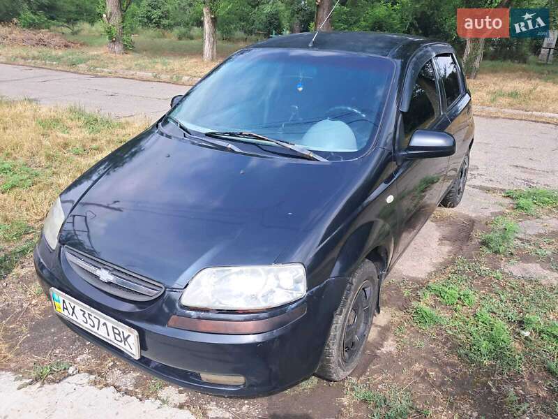 Хетчбек Chevrolet Aveo 2004 в Шевченковому