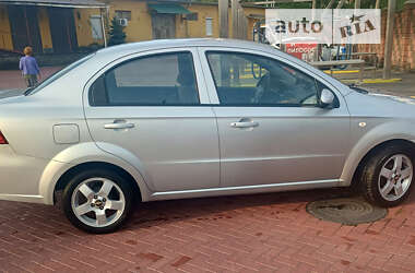 Седан Chevrolet Aveo 2009 в Рівному