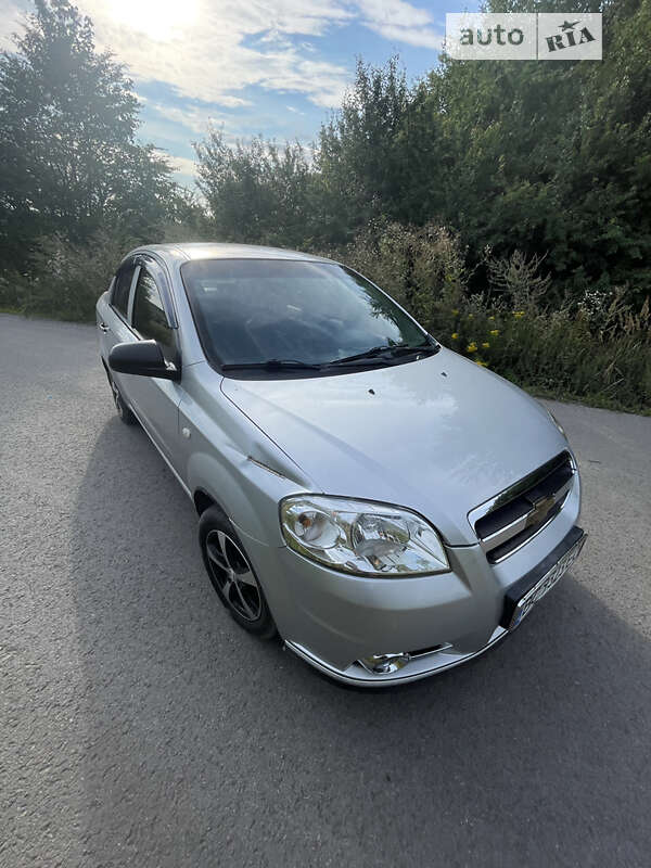 Седан Chevrolet Aveo 2008 в Пустомитах