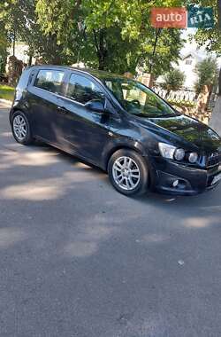 Хэтчбек Chevrolet Aveo 2013 в Звягеле