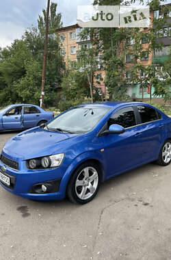 Седан Chevrolet Aveo 2011 в Кривому Розі