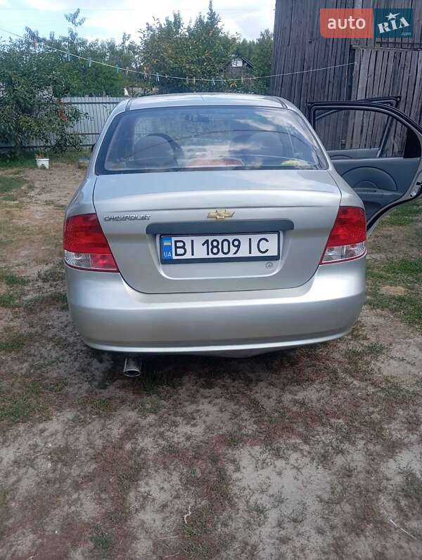 Седан Chevrolet Aveo 2004 в Котельве